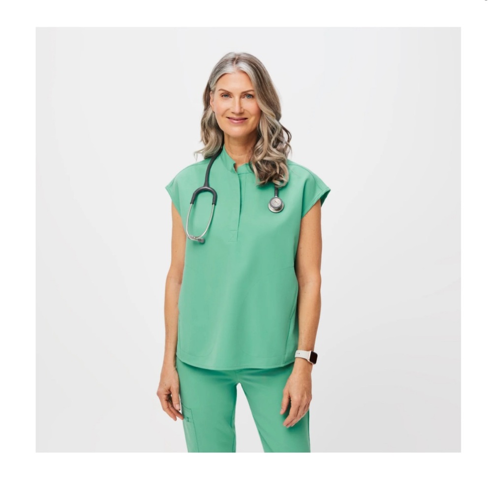 Figs Rafaela Oversized Scrub Top